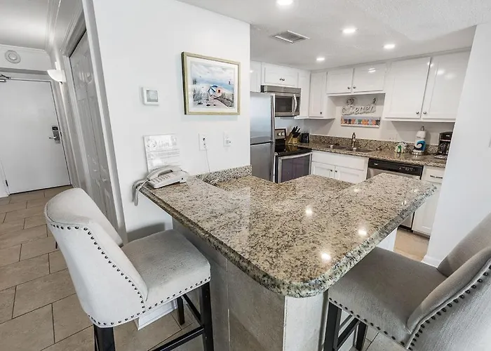 Island Winds East: Beachfront With Million Dollar Views * Gulf Shores
