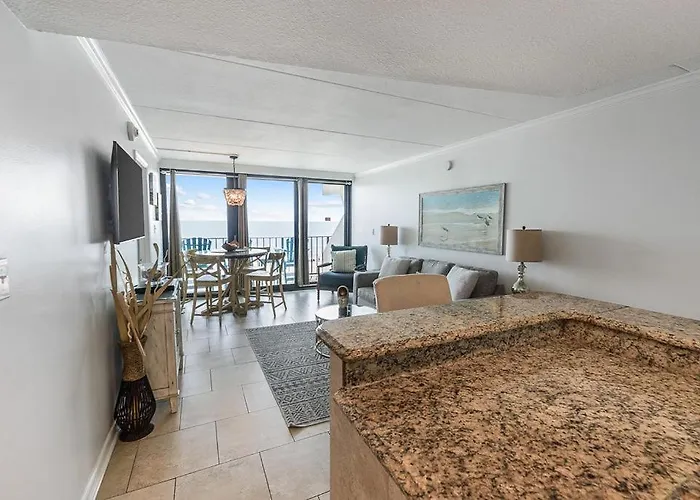 Island Winds East: Beachfront With Million Dollar Views Holiday home