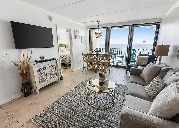 Holiday home Island Winds East: Beachfront With Million Dollar Views *